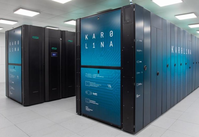 photo of KAROLINA supersomputer